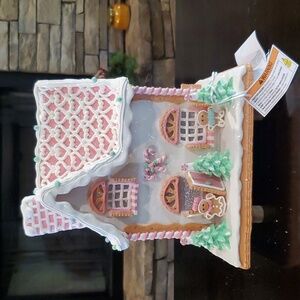 Gorgeous Pastel Pink Gingerbread House-NWT